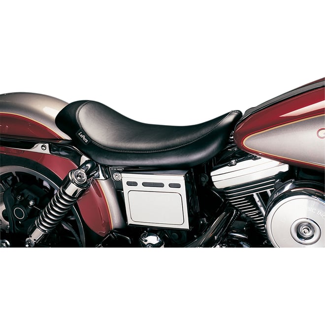 Le pera Silhouette Solo Seat - Smooth - Black - FXDWG '96-'03 Le pera Silhouette Solo Seat - Smooth - Black - FXDWG '96-'03